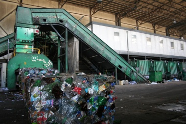 Жизнь пластика: от контейнера до переработки